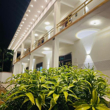 Great Victoria Palace Ratnapura Εξωτερικό φωτογραφία